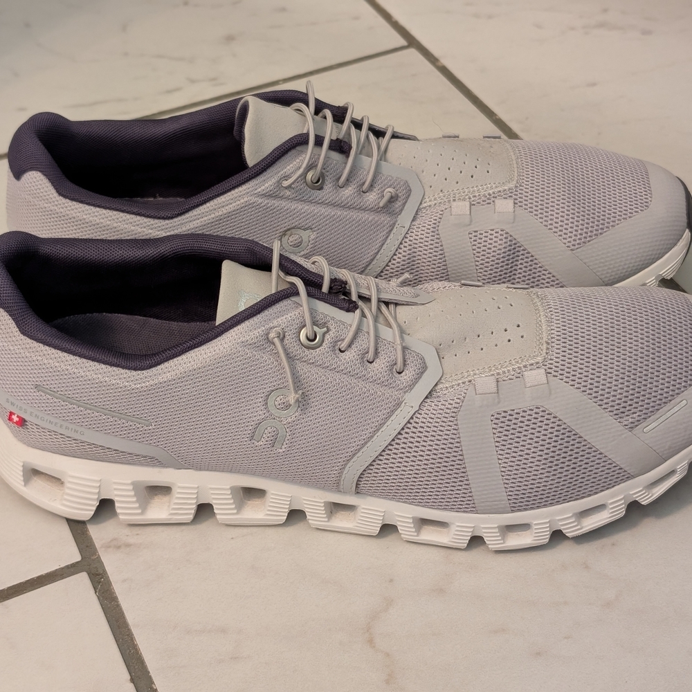 On Cloud Running Men's Gray Athletic Shoes